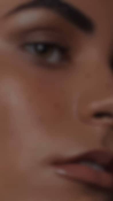 Eyelashes and eyelid shampoo is out. Remove residue, glue and makeup from your eyelashes with ease. Gentle formula without SLS Parabens and fake dyes